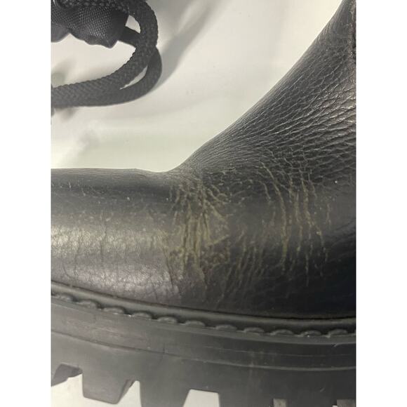 L.L. Bean Women's Size 7M Black Pebble Leather Boots Lug Sole Wool Lined (READ) - Picture 5 of 12